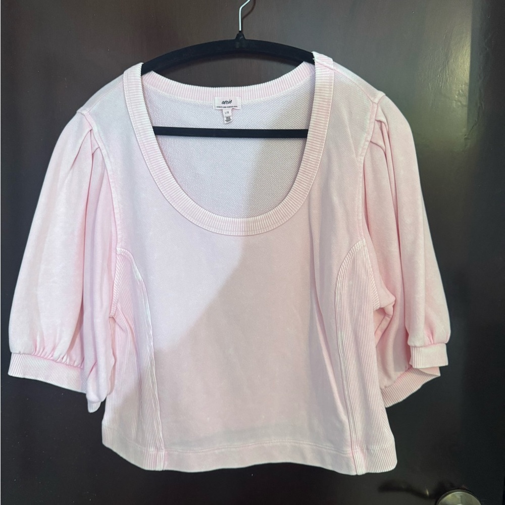 Aerie Light Pink Puff Sleeve Crop Top